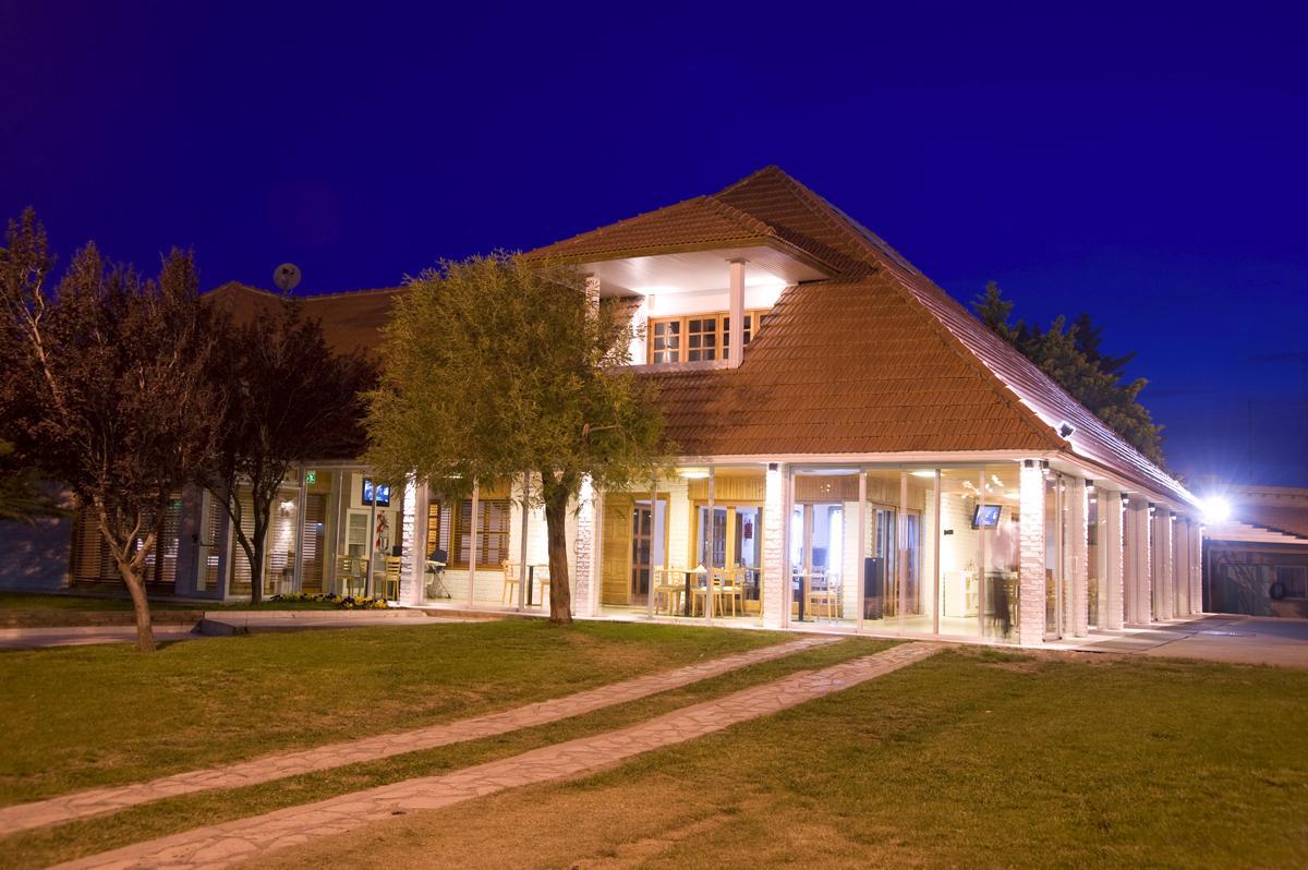 Global Hotel Centenario Exterior photo